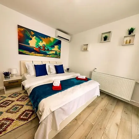 Bright Matei Voievod Apartment *